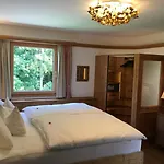 Alpin Garni Eder - Private Living Отель 3*