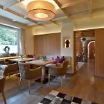 Alpin Garni Eder - Private Living Майрхофен