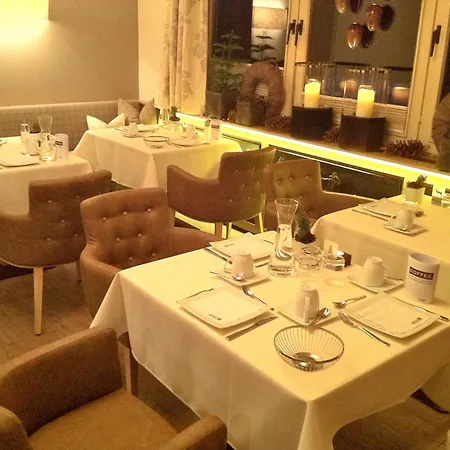 Alpin Garni Eder - Private Living 酒店 3*