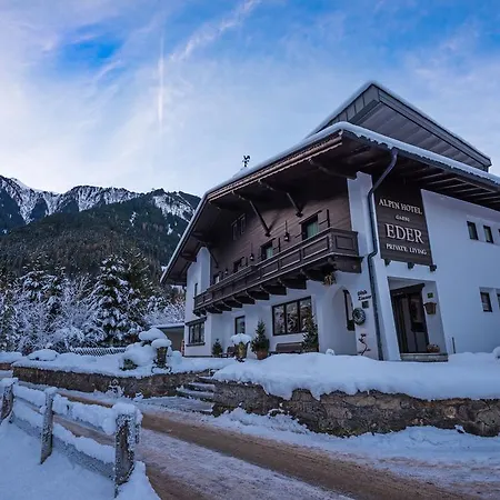 Alpin Hotel Garni Eder - Private Living Hotel Mayrhofen