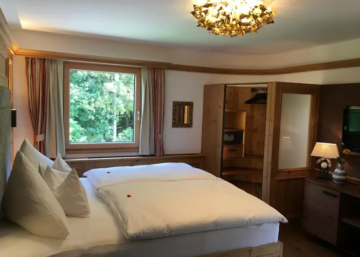 Alpin Garni Eder - Private Living מלון 3*