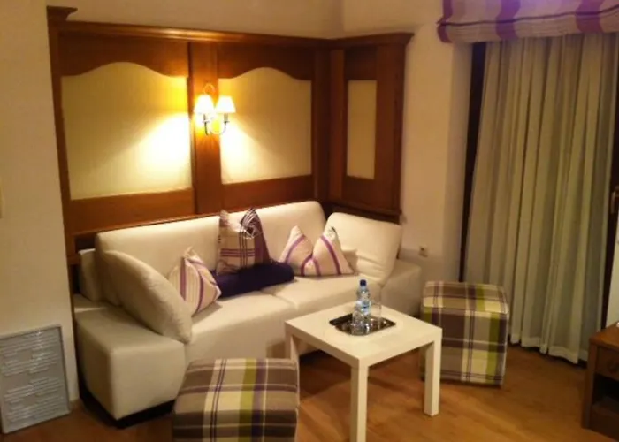 Hotel Alpin Garni Eder - Private Living Mayrhofen