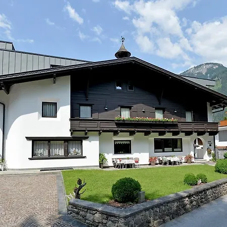 ホテル Alpin Garni Eder - Private Living 3*